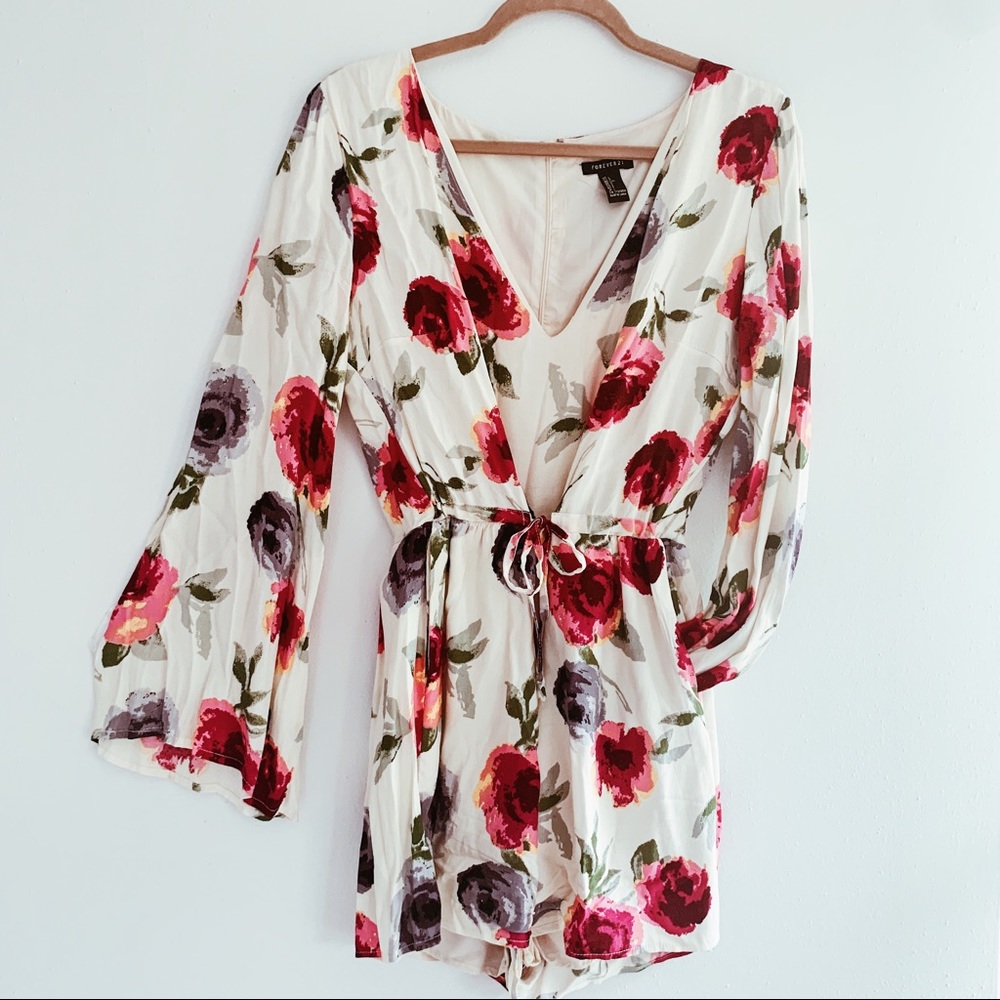 Floral romper with bell sleeves